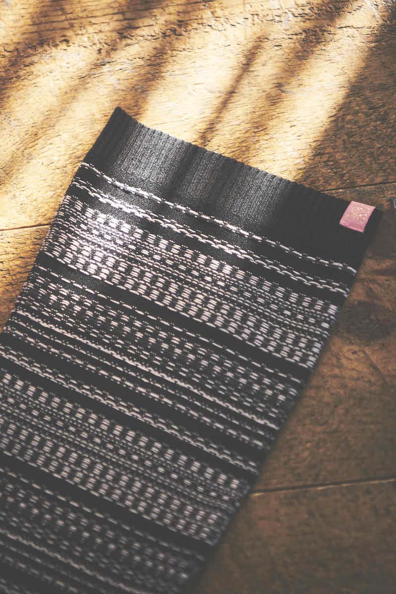 stina / tweed leg warmer / black
