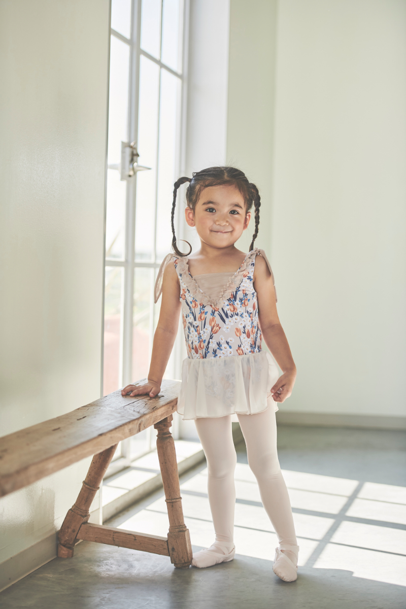 stina / type J juliet / little tulip beige / kids