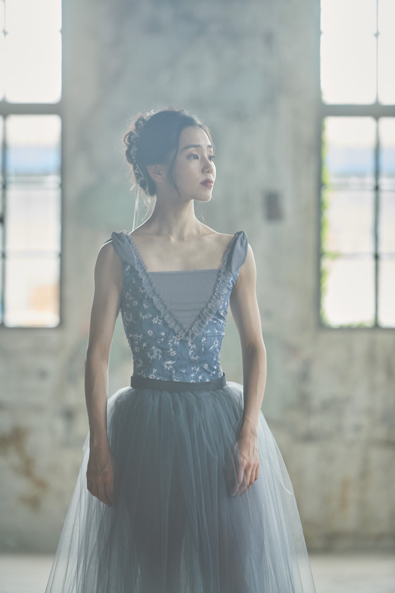 stina / type J juliet/blue gray