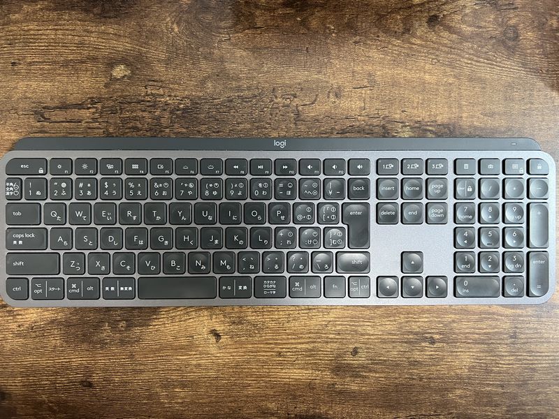 ロジクールのワイヤレスキーボード KX800 MX KEYSを購入したので