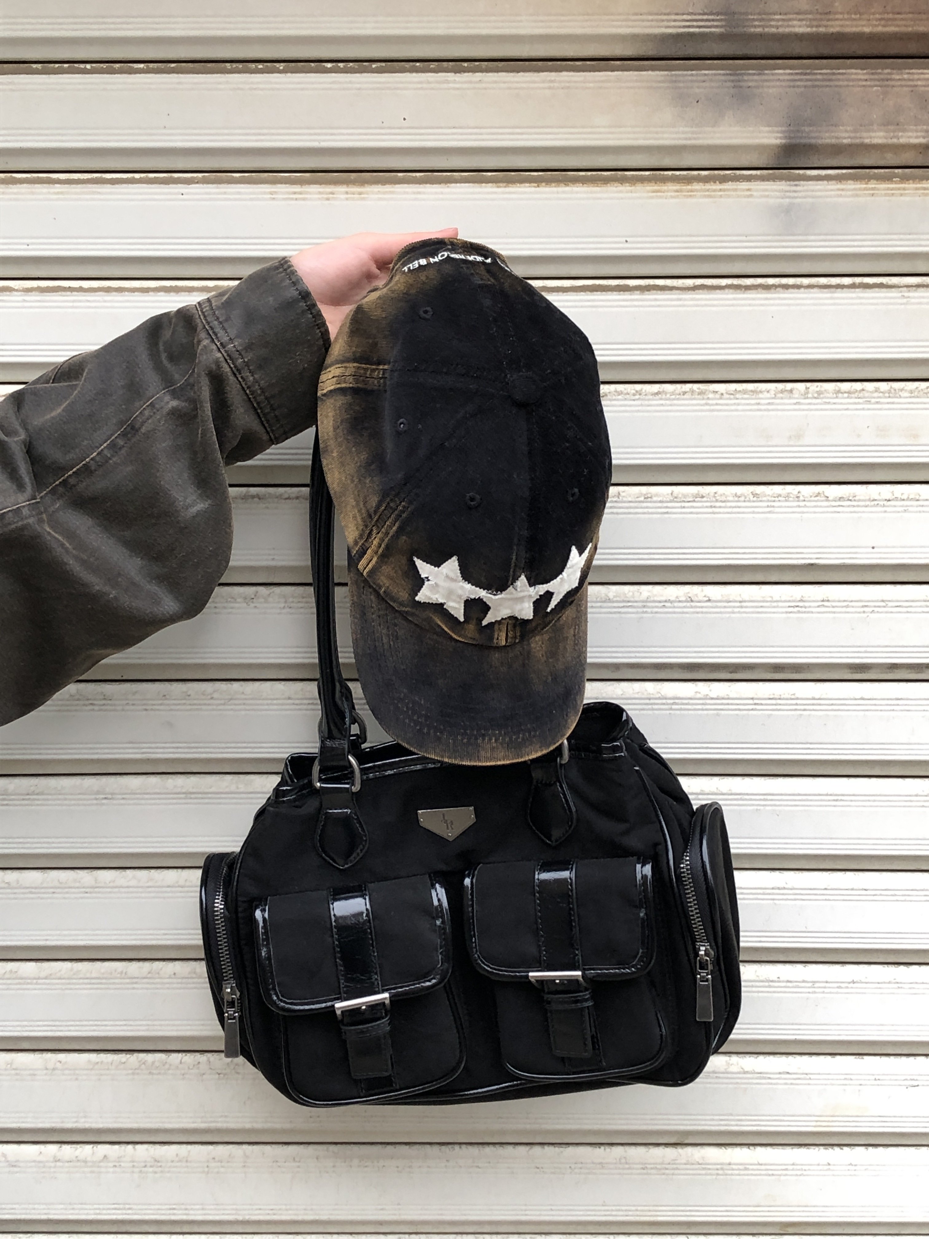 Multi Pocket Suede Shoulder-Bag [BLACK] | ファッション通販サイト NUGU