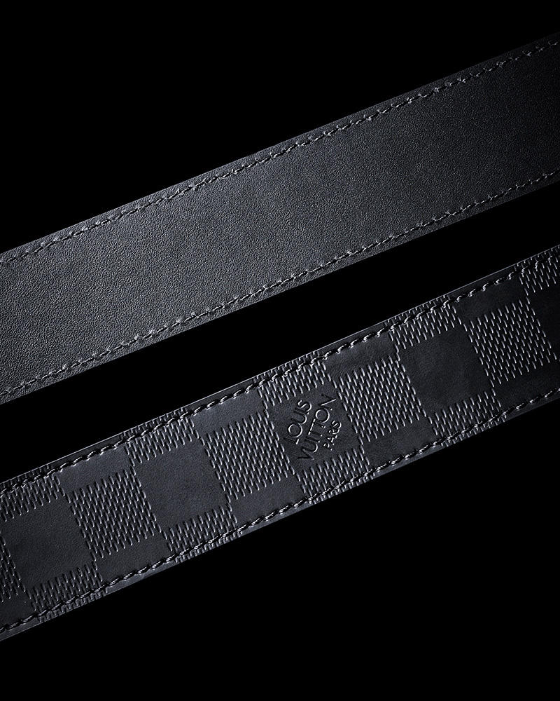 簡素と美麗。二面性を備えた一生もののベルト～ルイ・ヴィトン【黒の