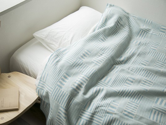 スタイルコラム | 約半分の軽さに！柔らかなKLIPPANのコットン