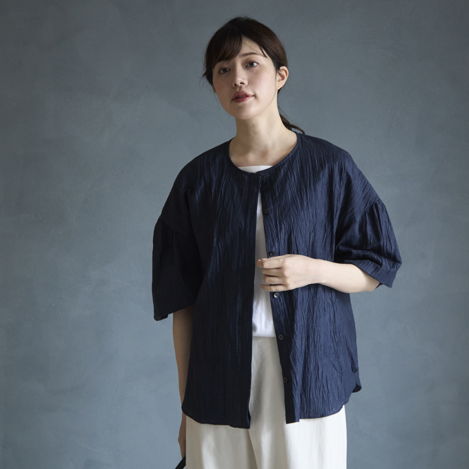 Kilka/軽くて羽織としても使える2WAYシャーリングブラウス -これ1枚で