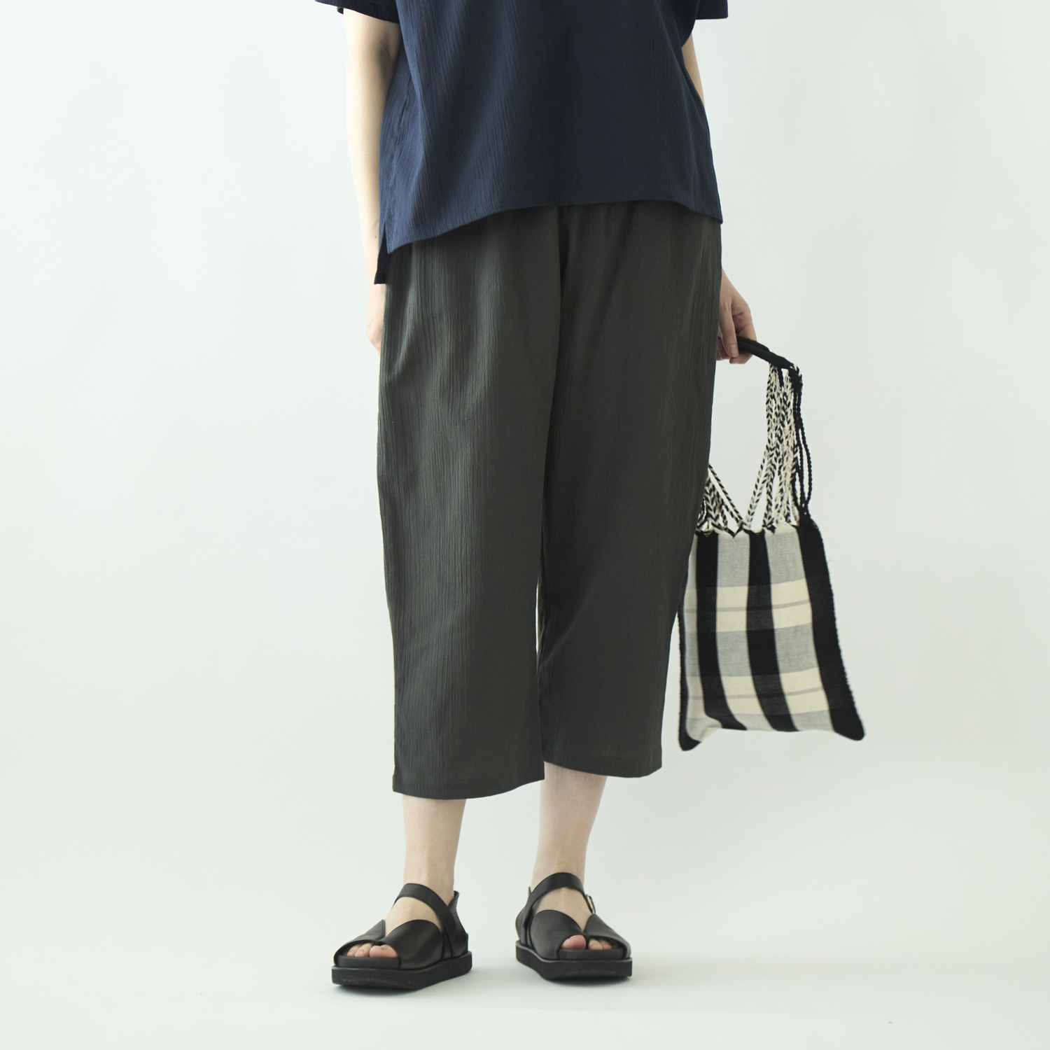 スタイルストアの高島ちぢみ コクーンギャザーパンツ -涼しい、軽い