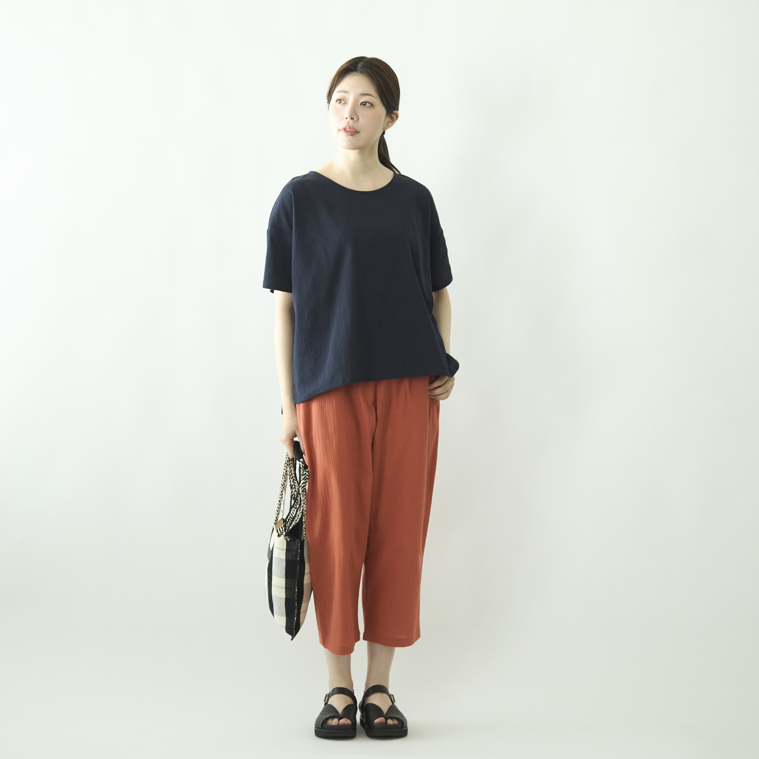 スタイルストアの高島ちぢみ コクーンギャザーパンツ -涼しい、軽い