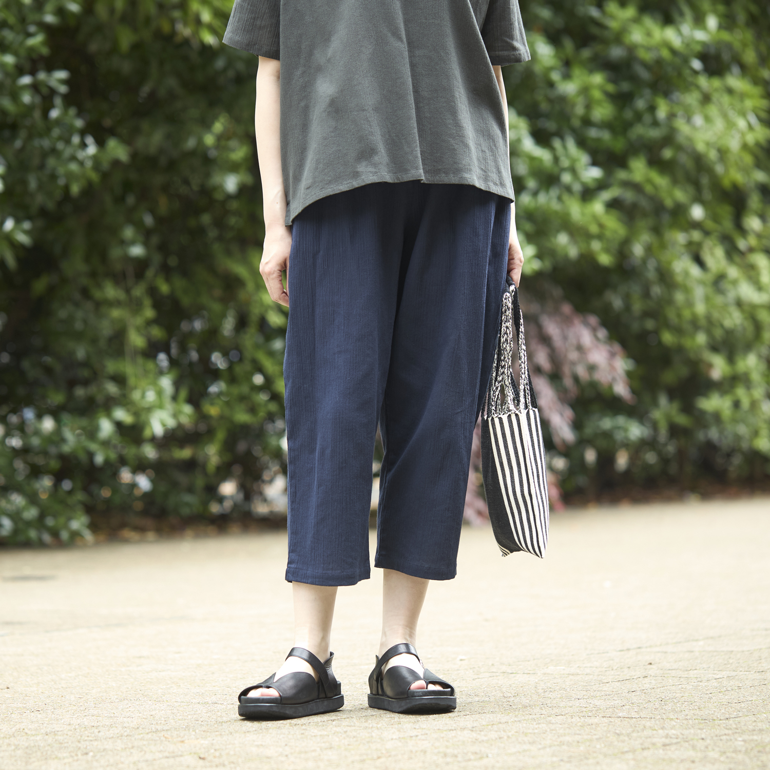 スタイルストアの高島ちぢみ コクーンギャザーパンツ -涼しい、軽い