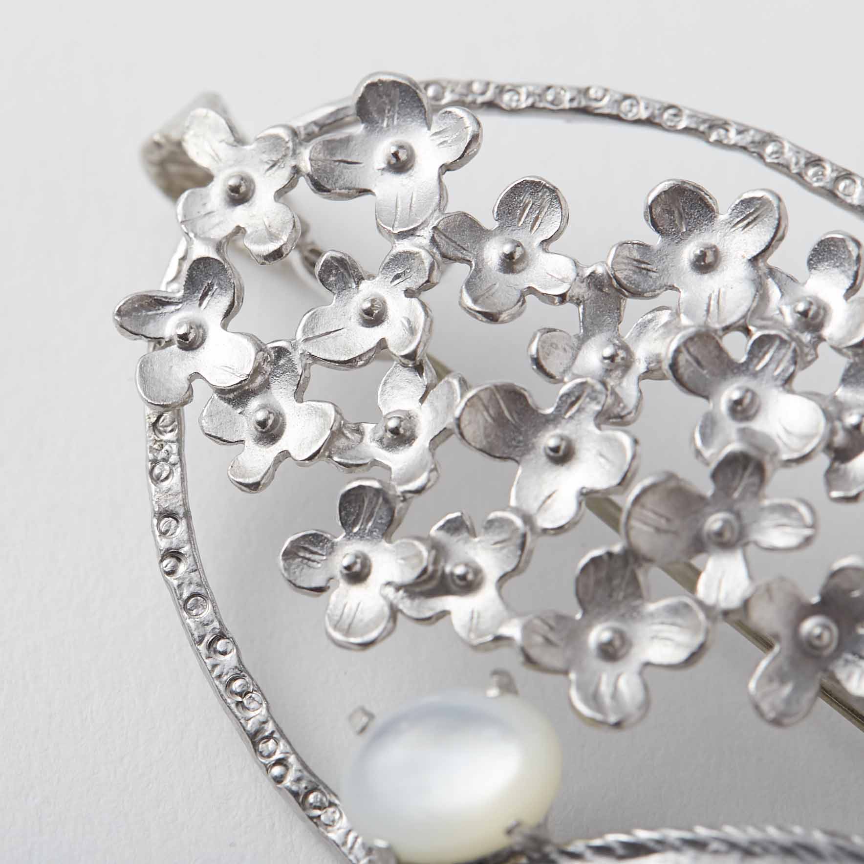 sasakihitomi/ライラックと白蝶貝のブローチペンダント アンティーク