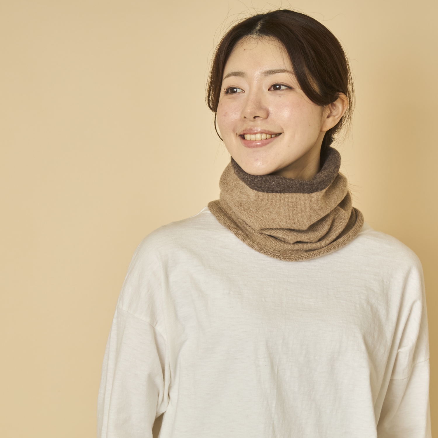 el alto/バイカラーカシミヤネックウォーマー -くたっとせずに首に沿う