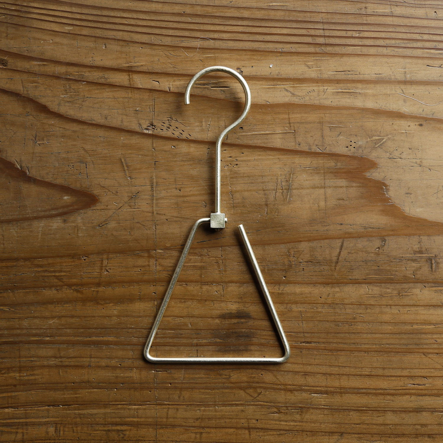 千葉工作所/Brass Hanger Triangle（真鍮ハンガー トライアングル