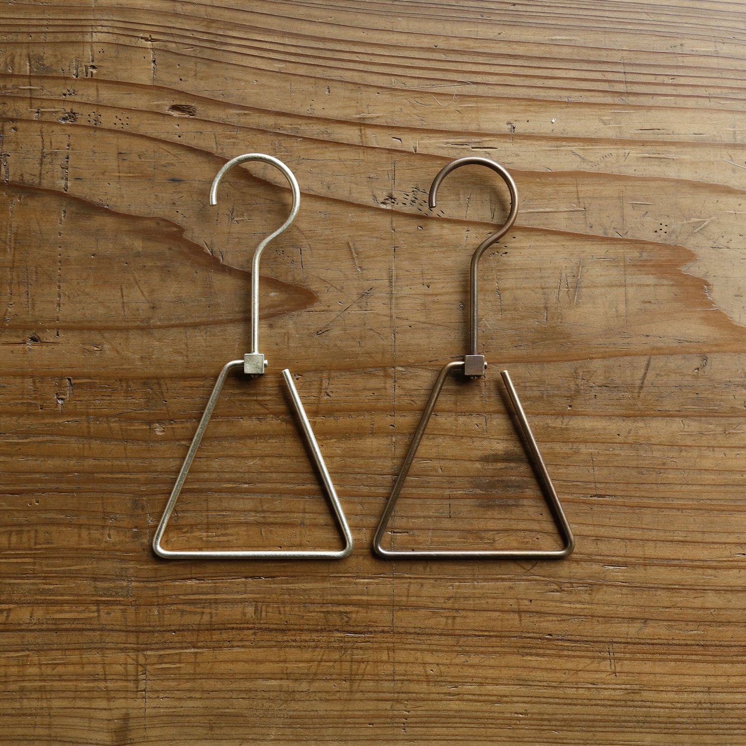 千葉工作所/Brass Hanger Triangle（真鍮ハンガー トライアングル