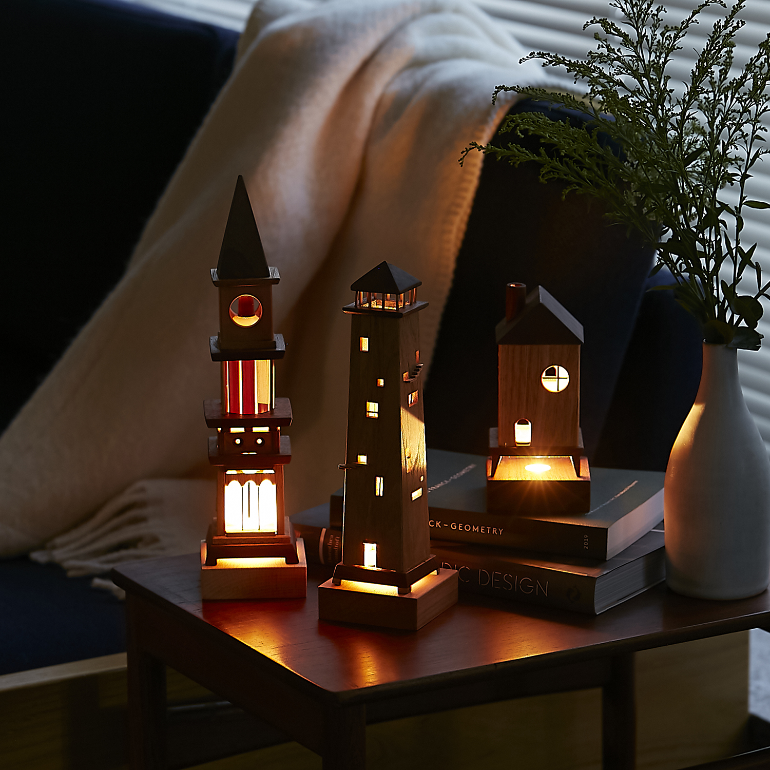 utatane/森の塔 -物語に登場しそうな、温もりがある木製オブジェ