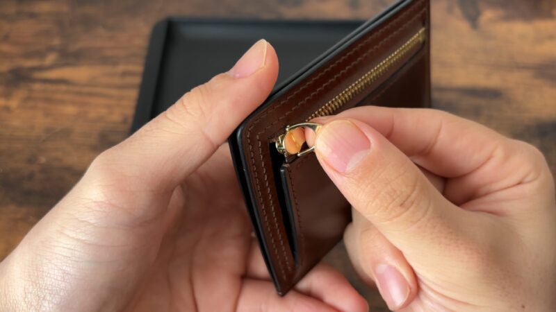 クレバレスコ コードバン薄型財布を徹底解説