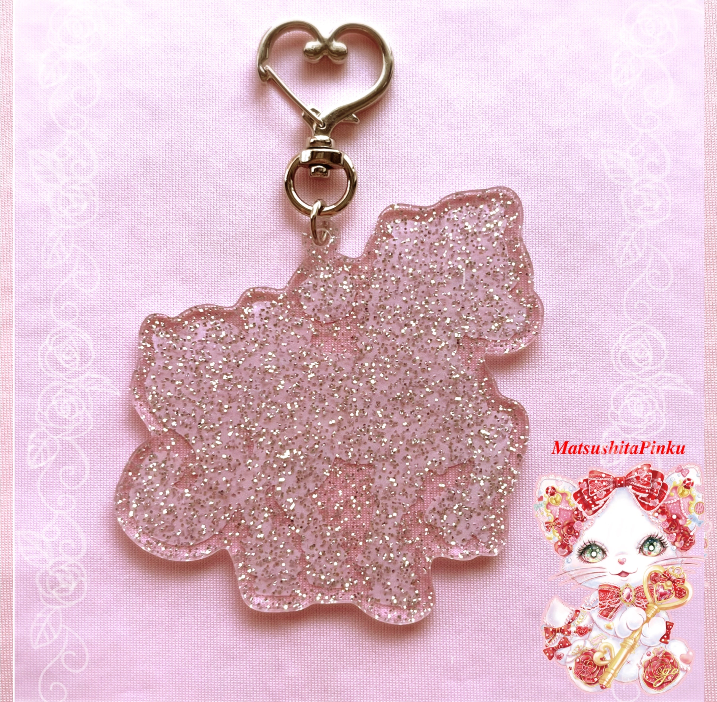 キラキラ夢とラメいっぱいお姫様のための特別なハートのお守りHonesty