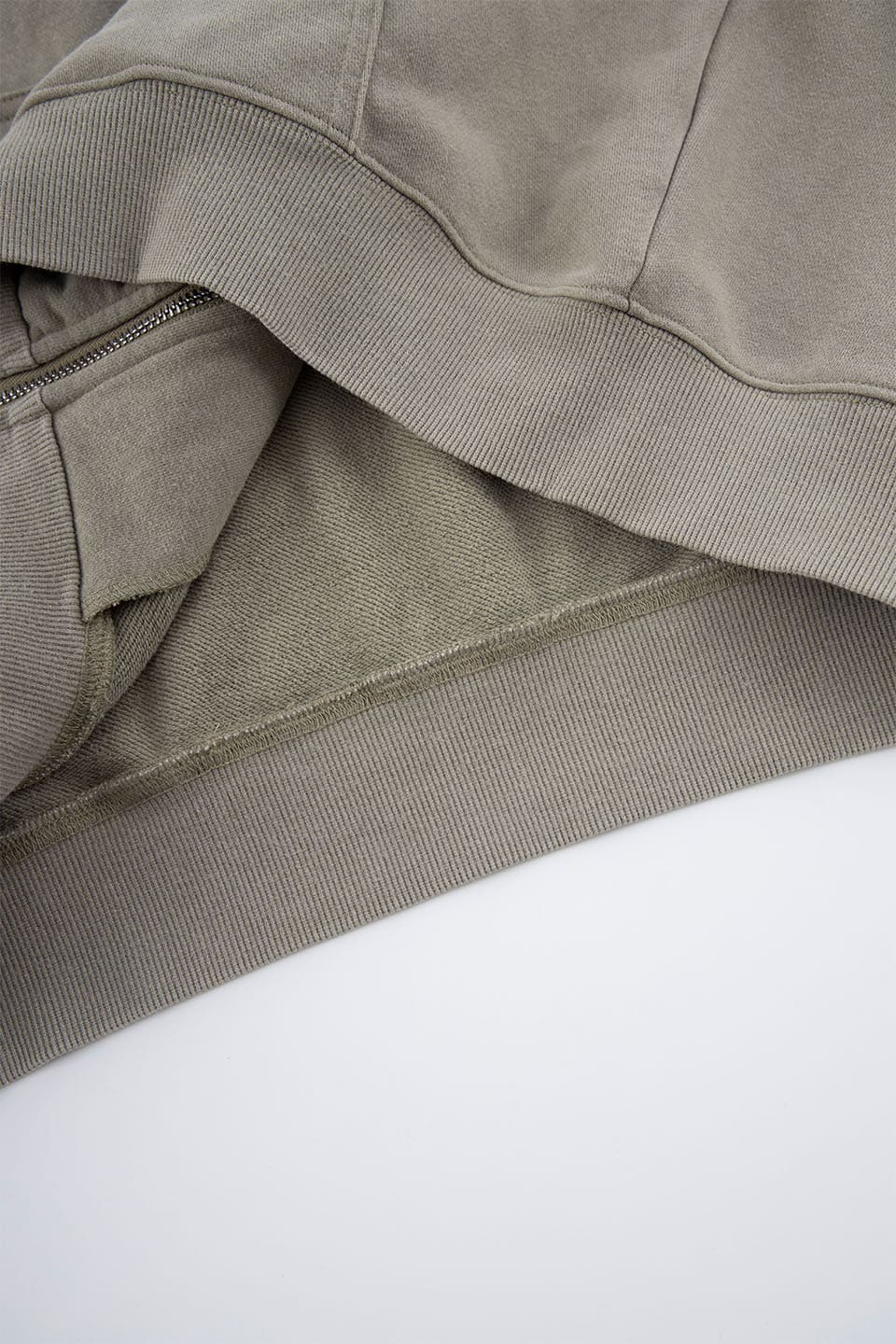 Fleur Leather Patch Zip Hoodie｜SUPPLIER｜フーディー