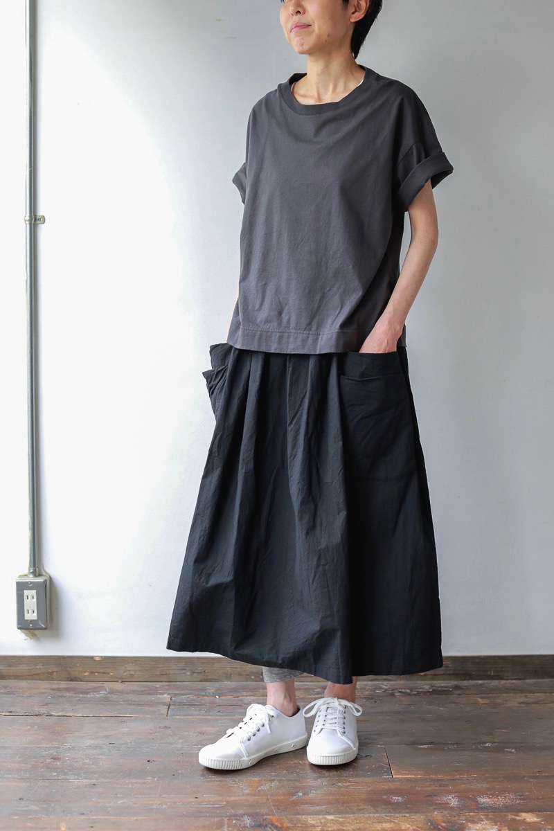 入荷を待ちわびて。homspun ダブルポケットギャザースカート – SUSCON
