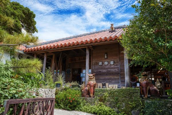 壺屋焼やちむん道場 | 旅サラダPLUS 観光・お出かけSPOT