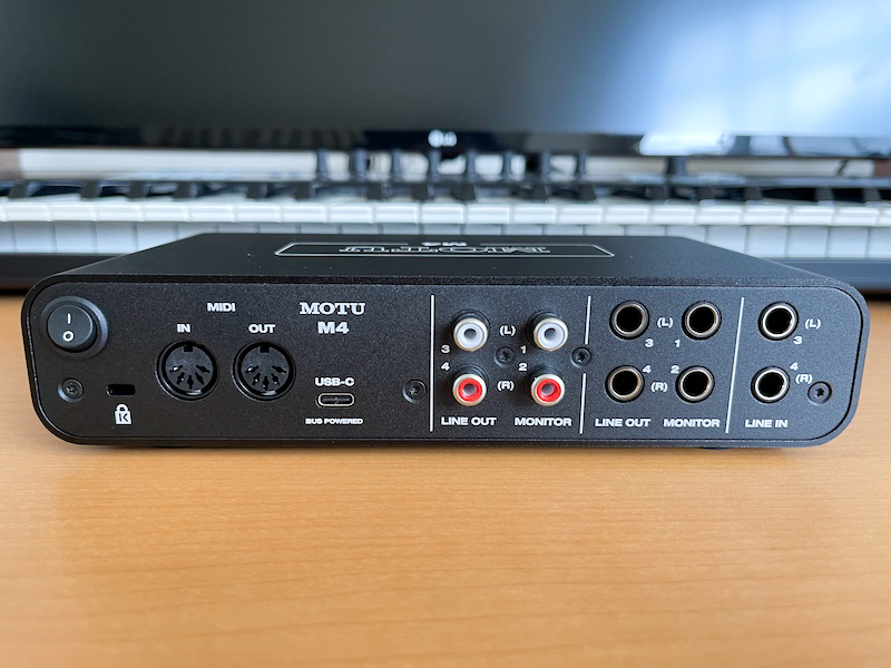 音質とコスパでおすすめなオーディオインターフェイス、MOTU M4