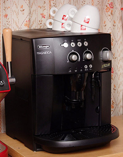 DeLonghi 全自動エスプレッソマシン EAM1000BJA MAGNIFICA(デロンギ