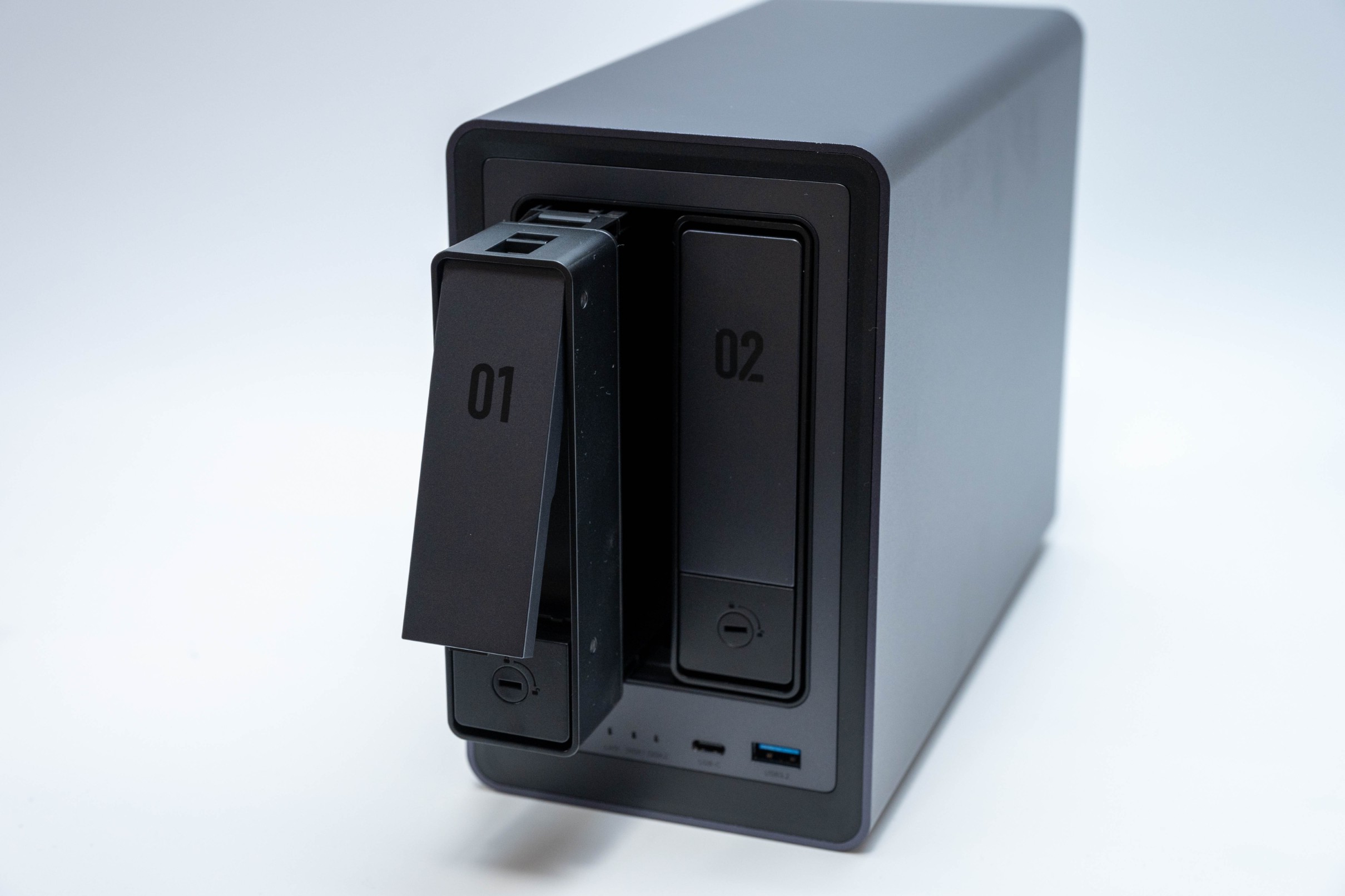 UGREEN NASyncシリーズがお得に。NASの新星をお得に購入できるチャンス