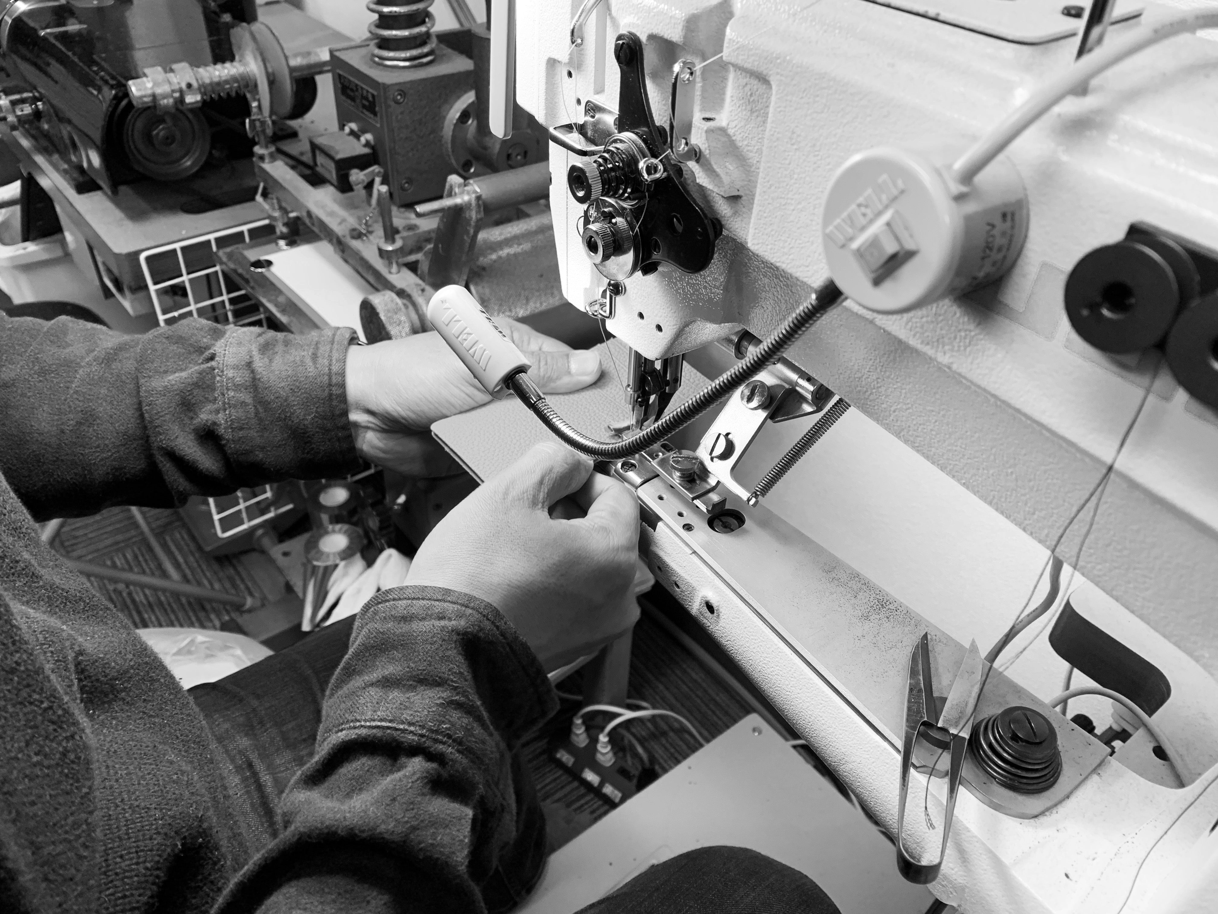 一級革職人が手掛ける革小物「他にはない快適な革製品」をご提案